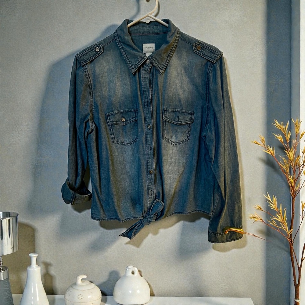 🌺SALE 🌺 Chico's Light Blue Denim Shirt